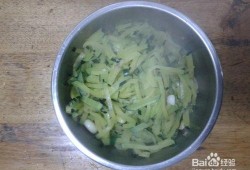 瓜丝怎么炒小孩吃,营养美味，适合小孩的快手菜