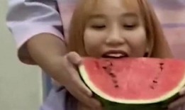 情侣得吃瓜,揭秘情侣们的甜蜜吃瓜日常