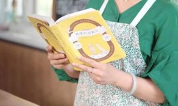 吃瓜爷爷和外婆,吃瓜爷爷与外婆的温馨日常