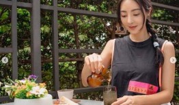 文智拍腿吃瓜,揭秘娱乐圈幕后故事