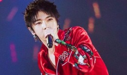 华晨宇吃瓜图片,瓜王降临！