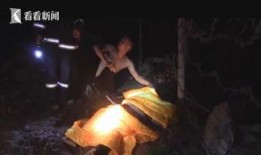 户外群众吃瓜视频,户外群众共享夏日清凉时光